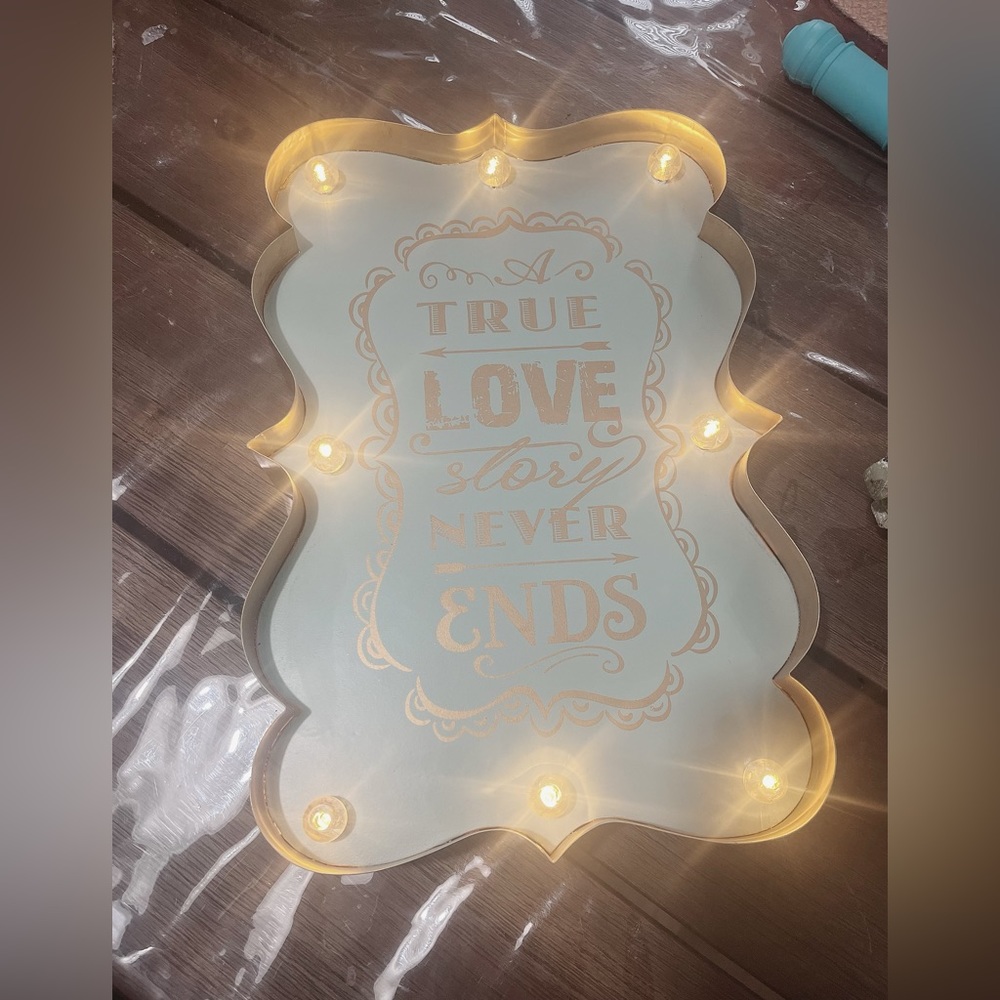 Wall decoration piece